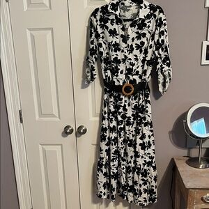 Super Cute Black and White Belted Floral Dress